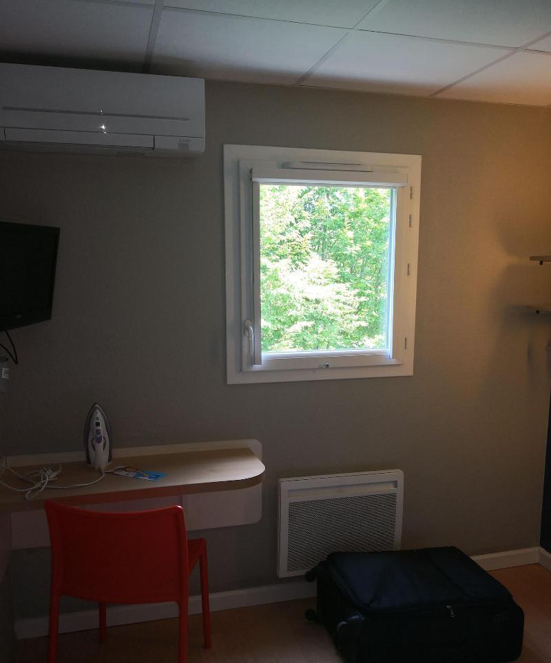 Ibis Budget Cergy St Christophe Exterior photo