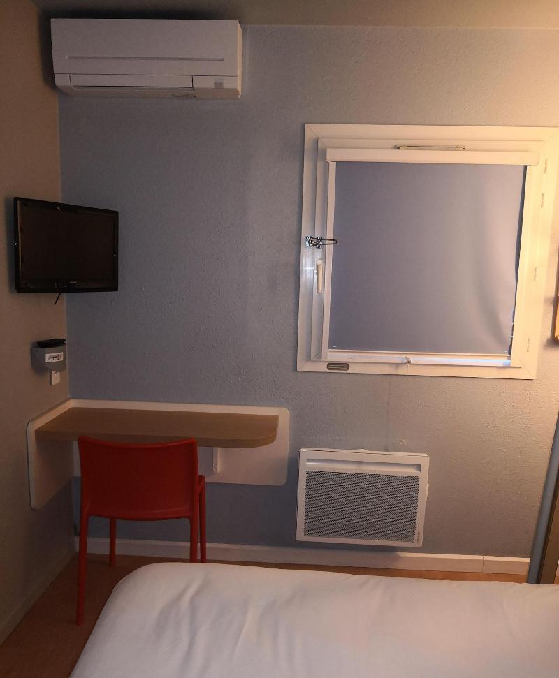 Ibis Budget Cergy St Christophe Exterior photo