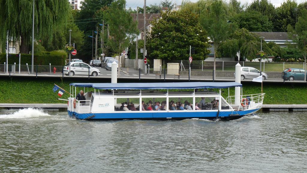 Ibis Budget Cergy St Christophe Exterior photo