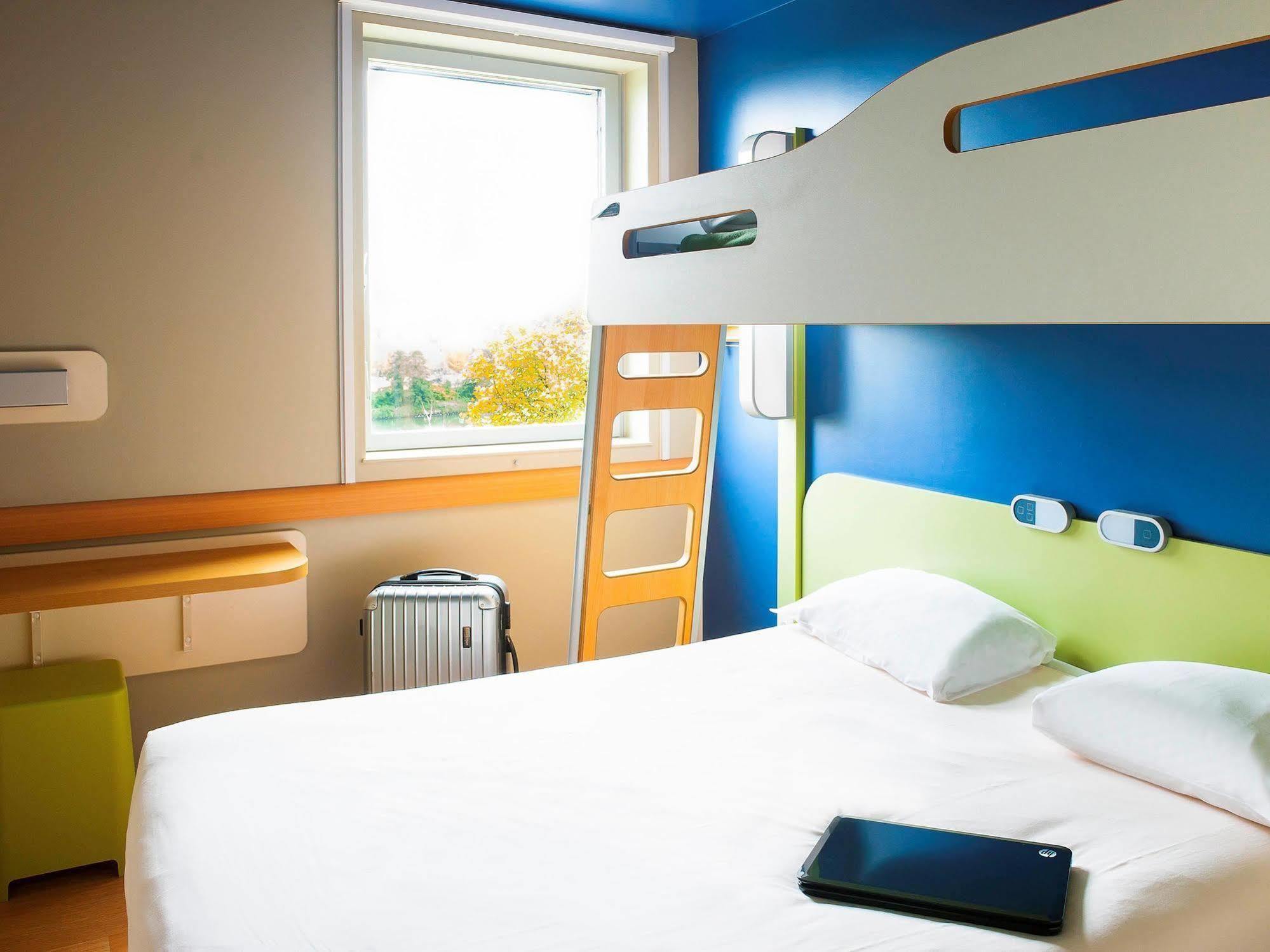Ibis Budget Cergy St Christophe Exterior photo