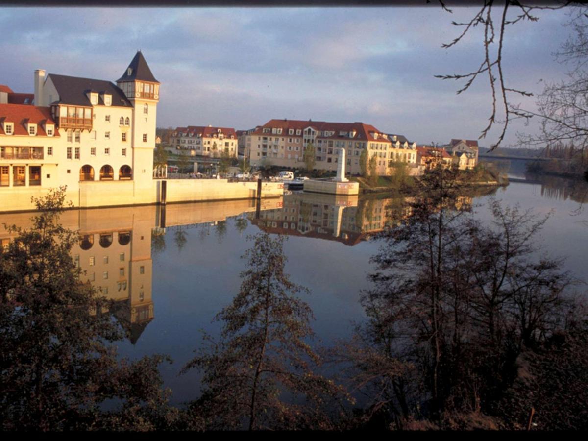Ibis Budget Cergy St Christophe Exterior photo